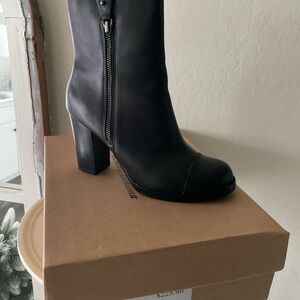Tommy Bahama Black Heeled Boots